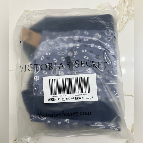 Victoria’s Secret Pink Blue Bandana Tote Bag - Picture 6 of 6